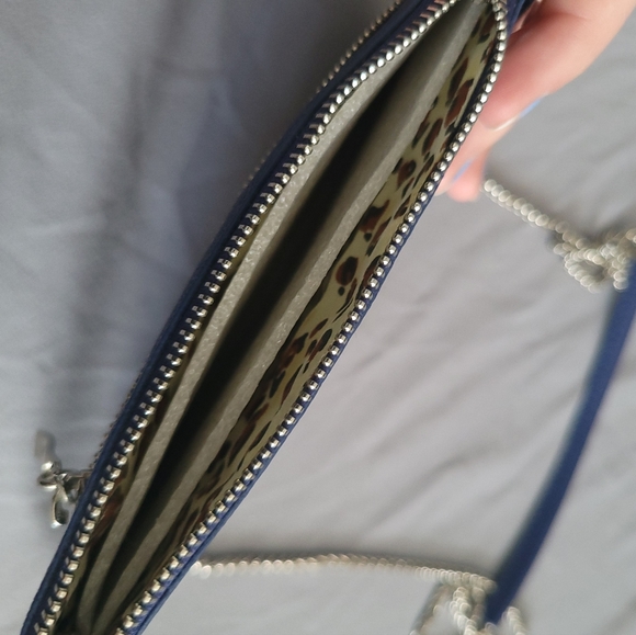 BRAND NEW crossbody vegan navy bag SORIAL - Picture 3 of 3